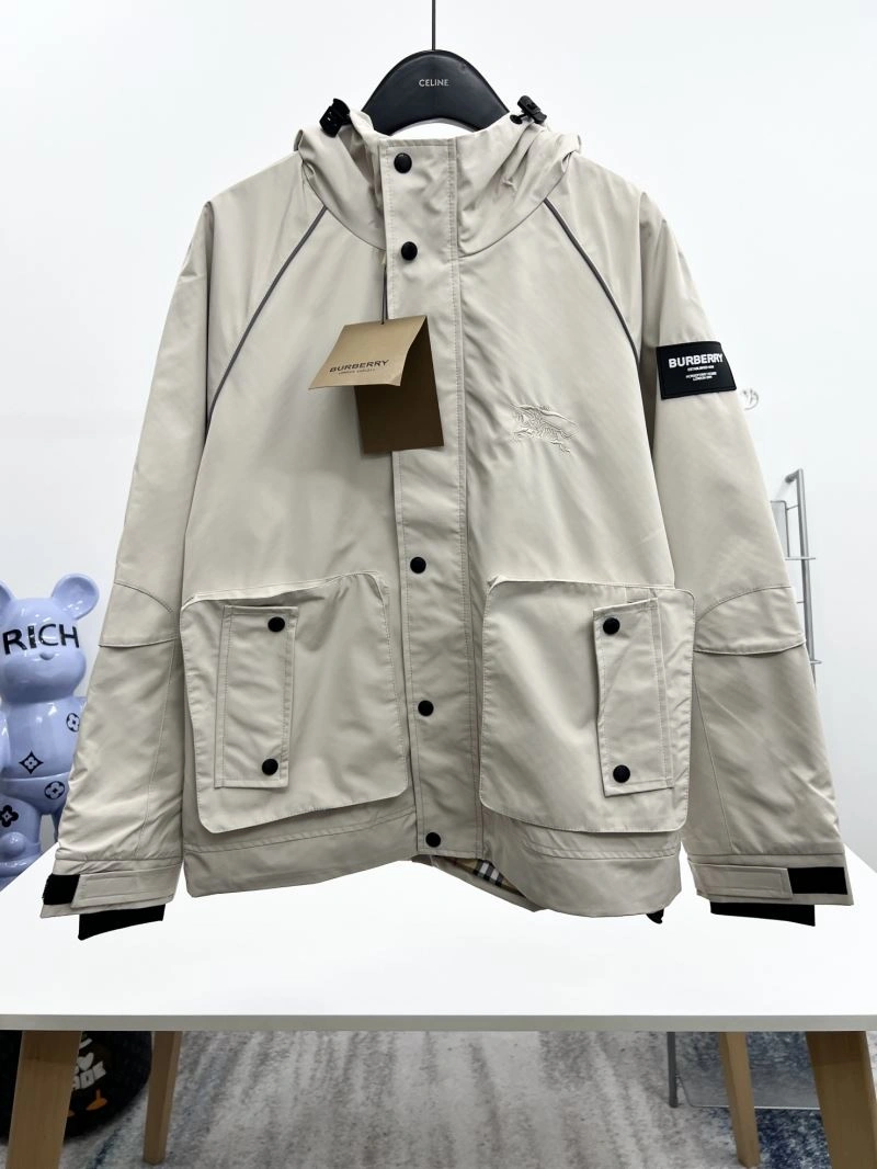 Practical Burberry Outwear 102282