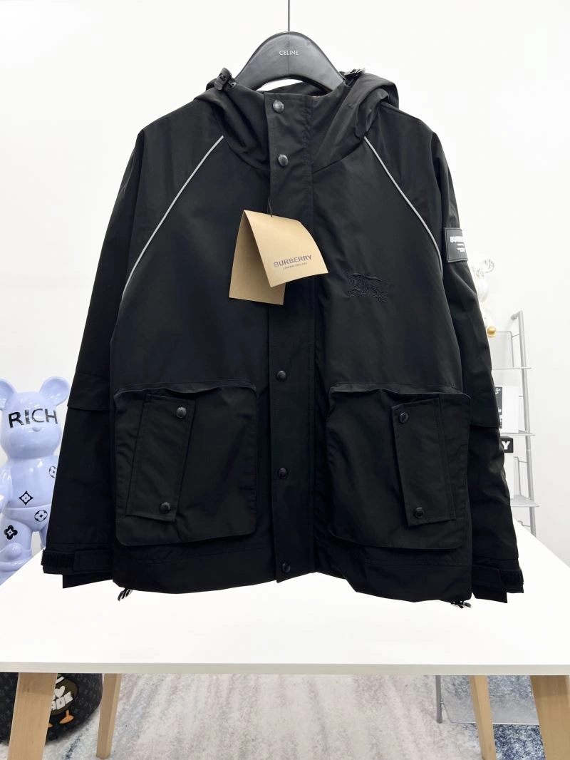 Effortless Burberry Outwear 102273