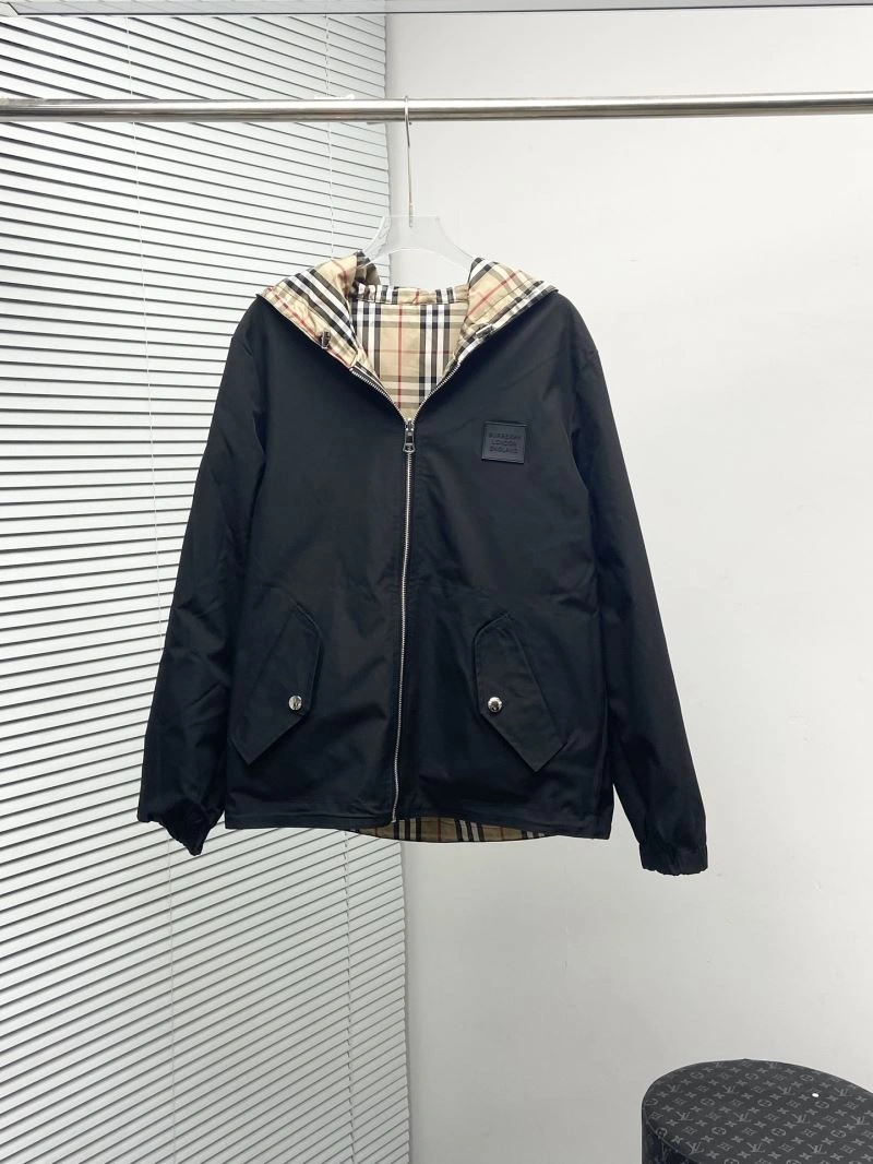 Burberry Outwear Trendsetting 102269