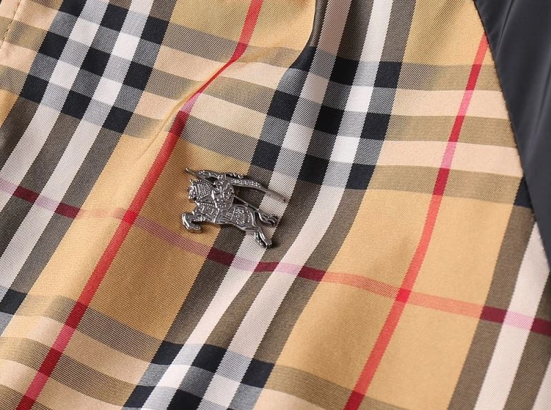 EasyMatch Burberry Outwear 102247