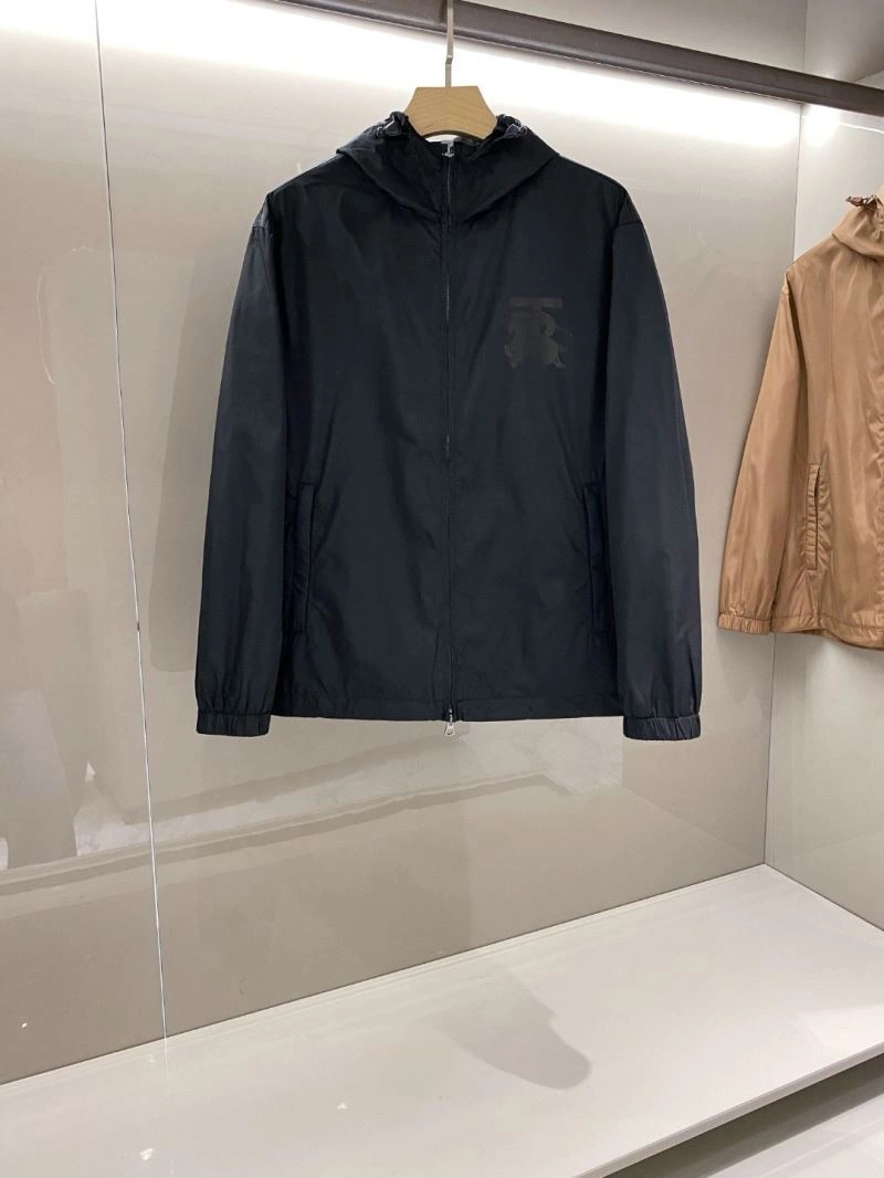 Functional Burberry Outwear 102241