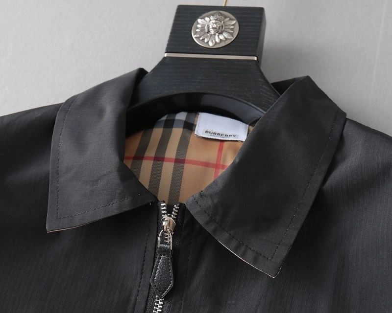 Burberry Outwear TimelessDesign 102233