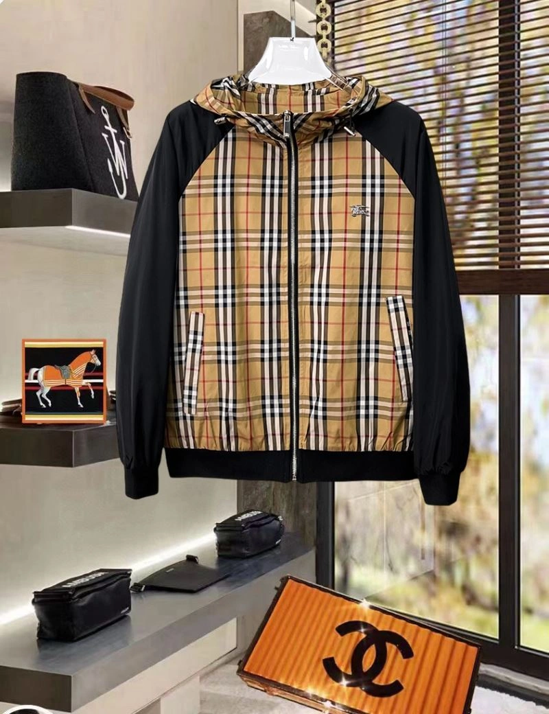 Contemporary Burberry Outwear 102263