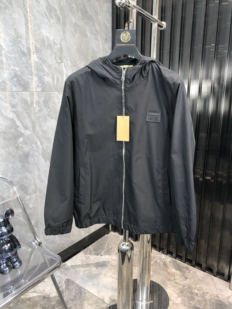 WellDesigned Burberry Outwear 102188