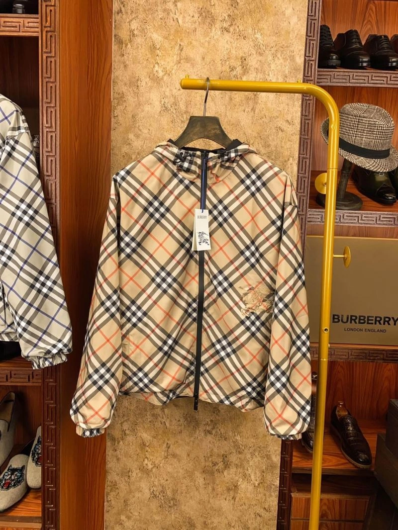 Burberry Outwear SmartChoice 102259
