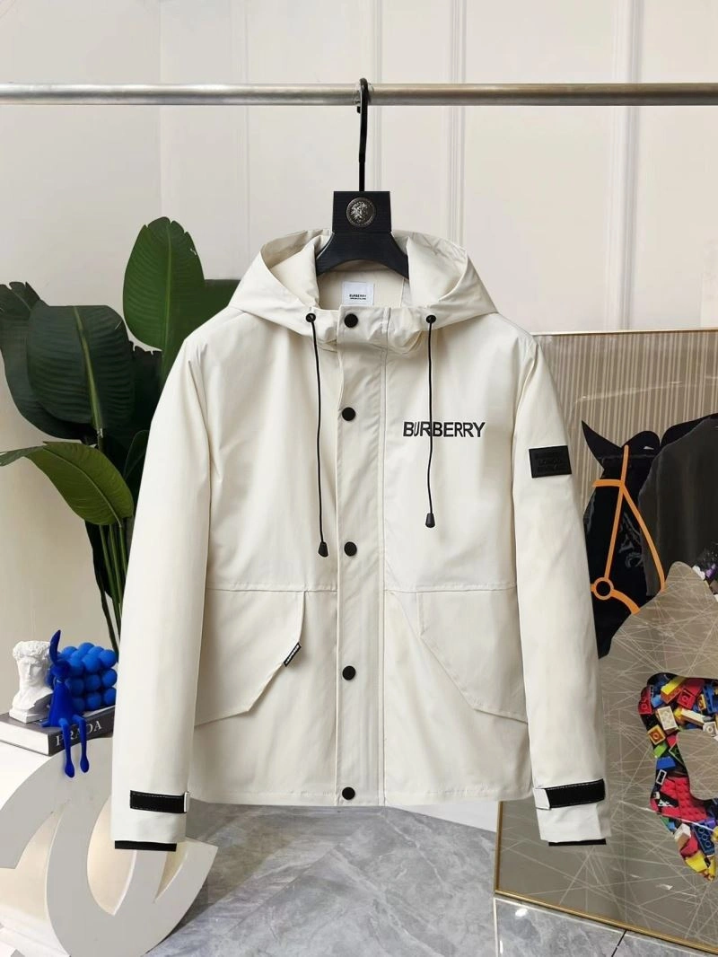 DailyWear Burberry Outwear 102163