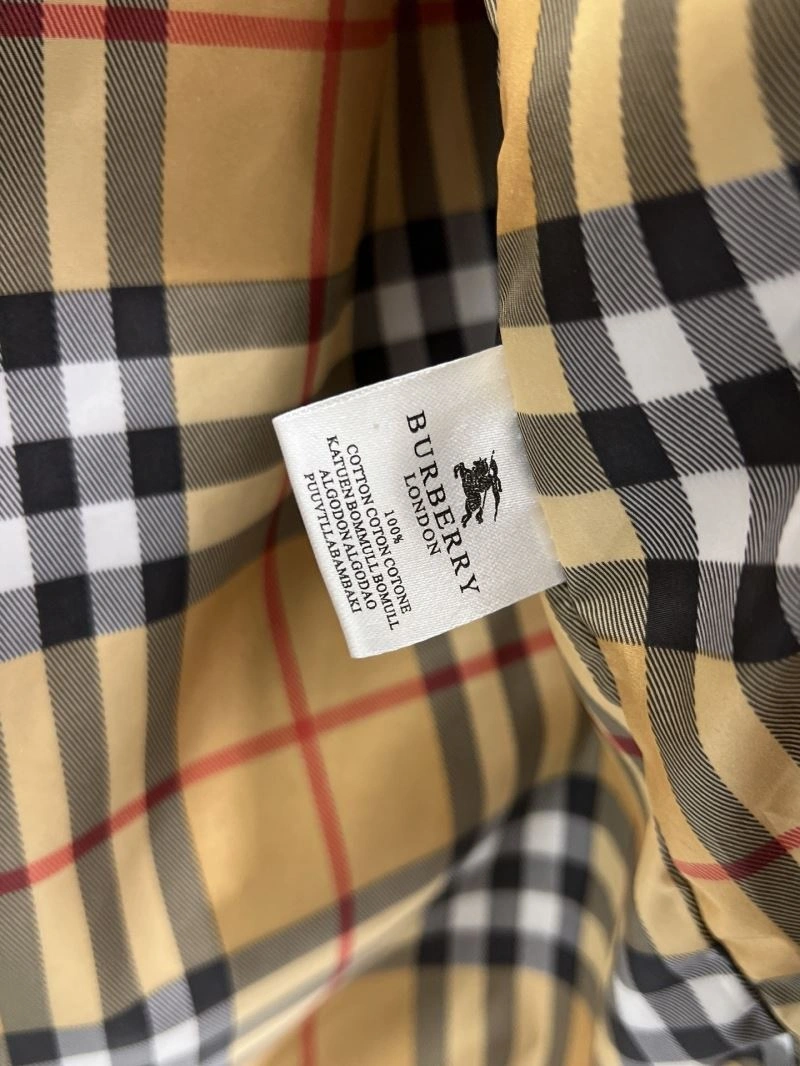 Burberry Outwear Refined 102156