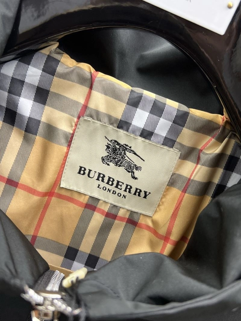 Burberry Outwear Refined 102156