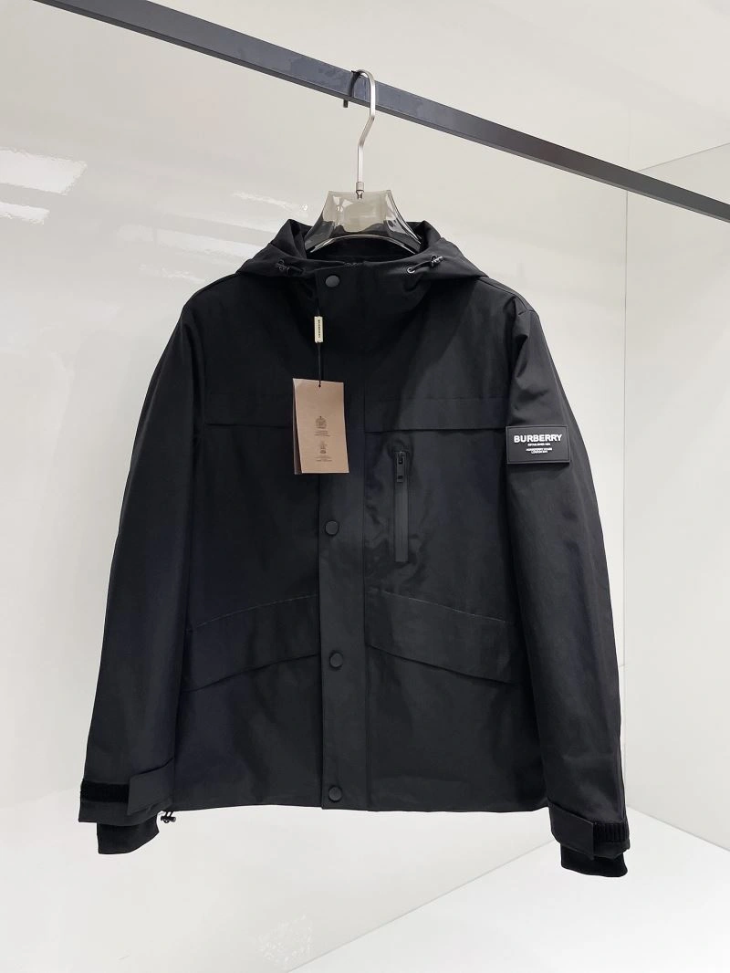 Burberry Outwear Trendsetting 102161