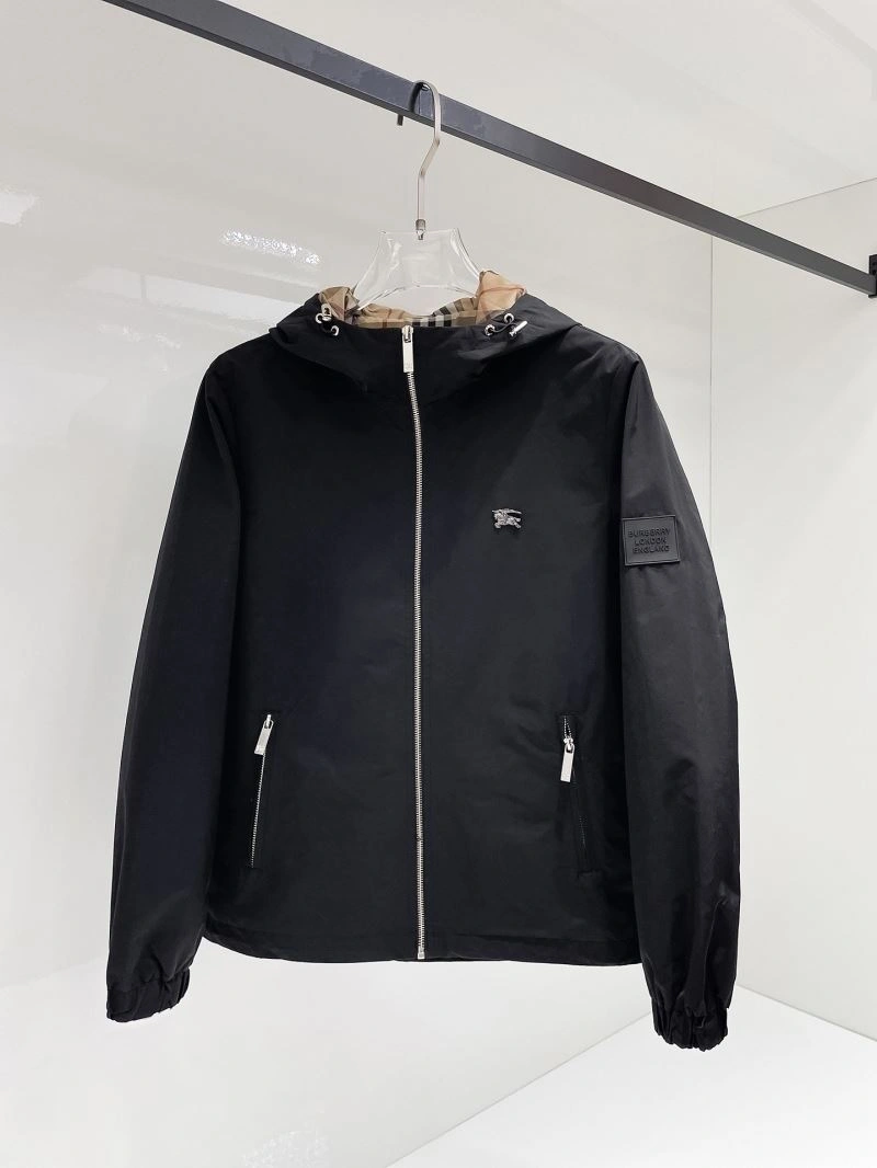 Vibrant Burberry Outwear 102151