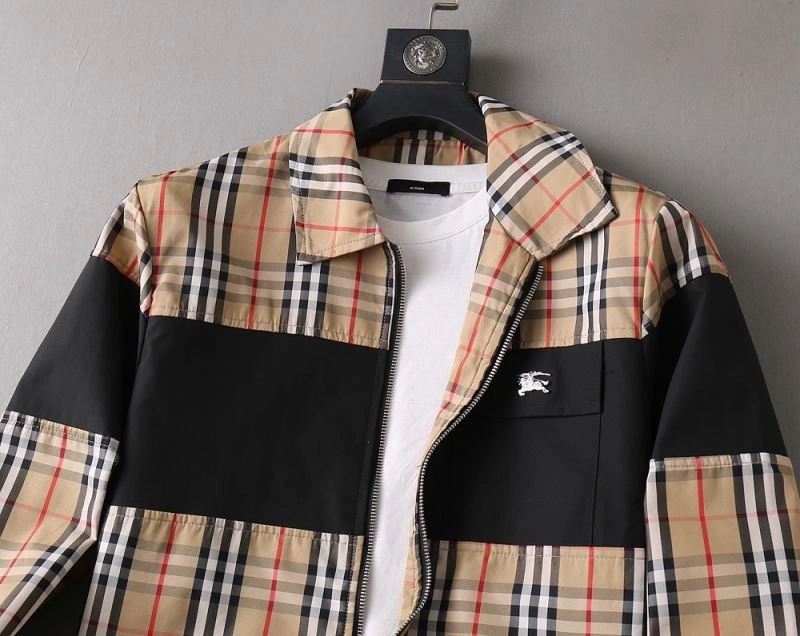Burberry Outwear Classic 102153