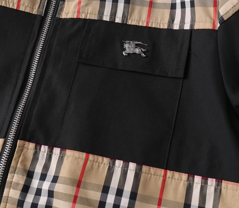 Burberry Outwear Classic 102153