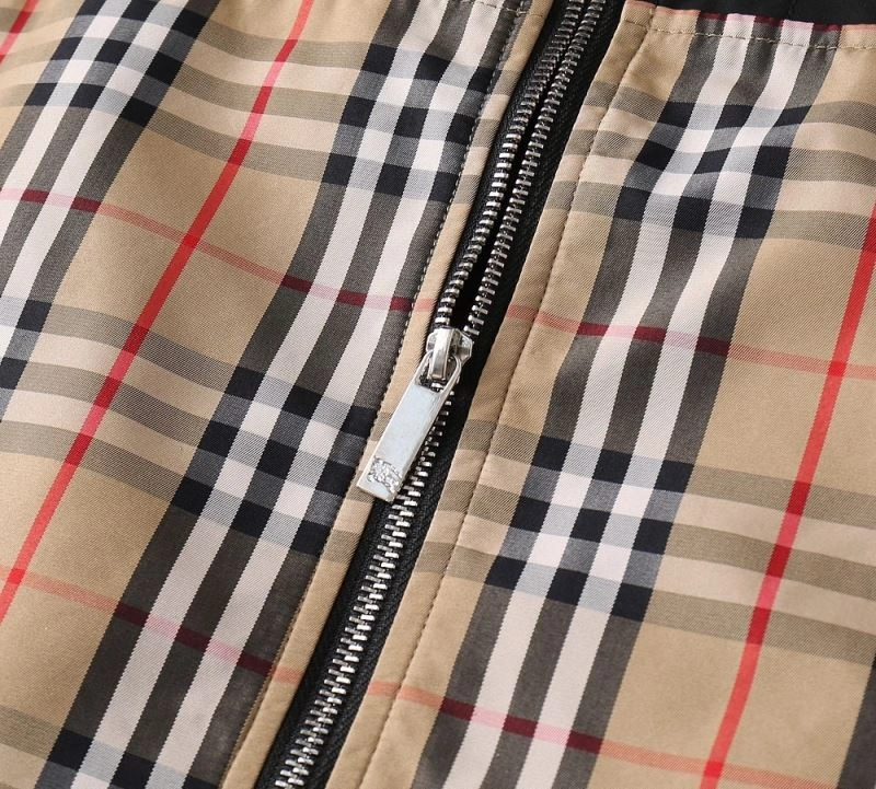 Burberry Outwear Classic 102153