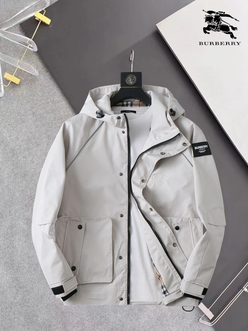 Burberry Outwear Bold 102174