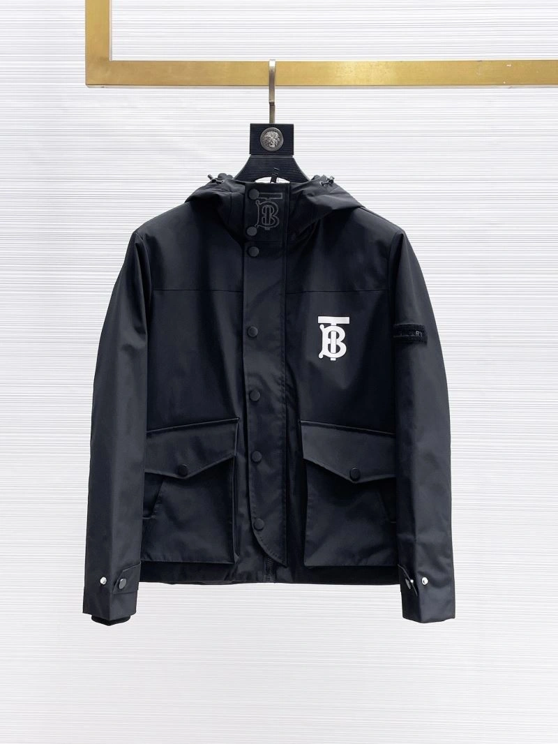 Burberry Outwear OdorResistant 102200