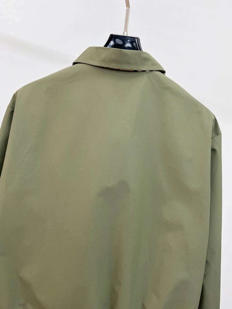 Breathable Burberry Outwear 102112