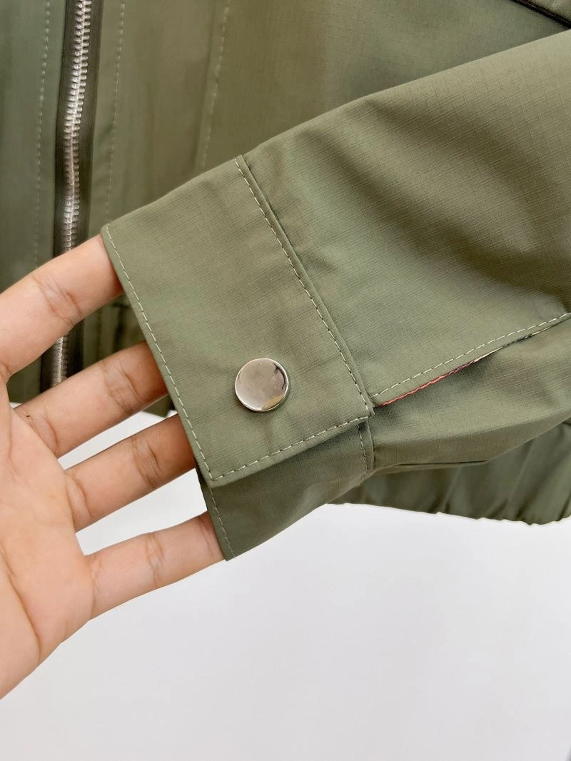 Breathable Burberry Outwear 102112
