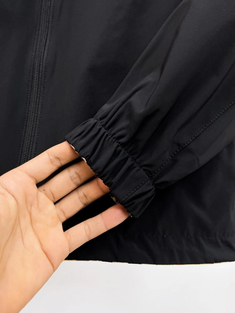 Burberry Outwear WaterResistant 102108