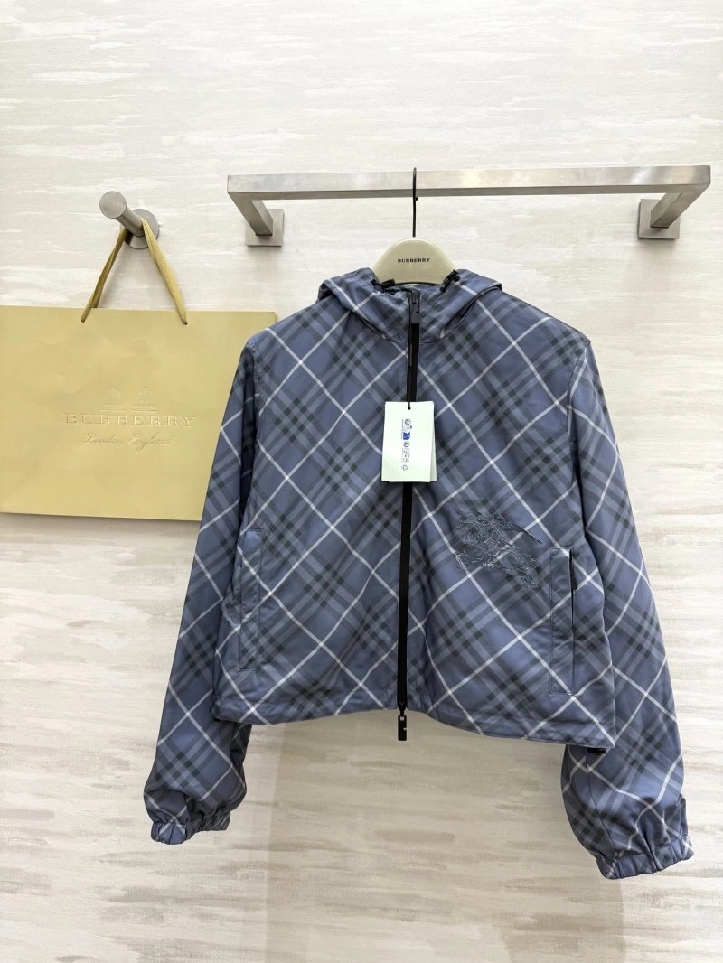 Supportive Burberry Outwear 99133