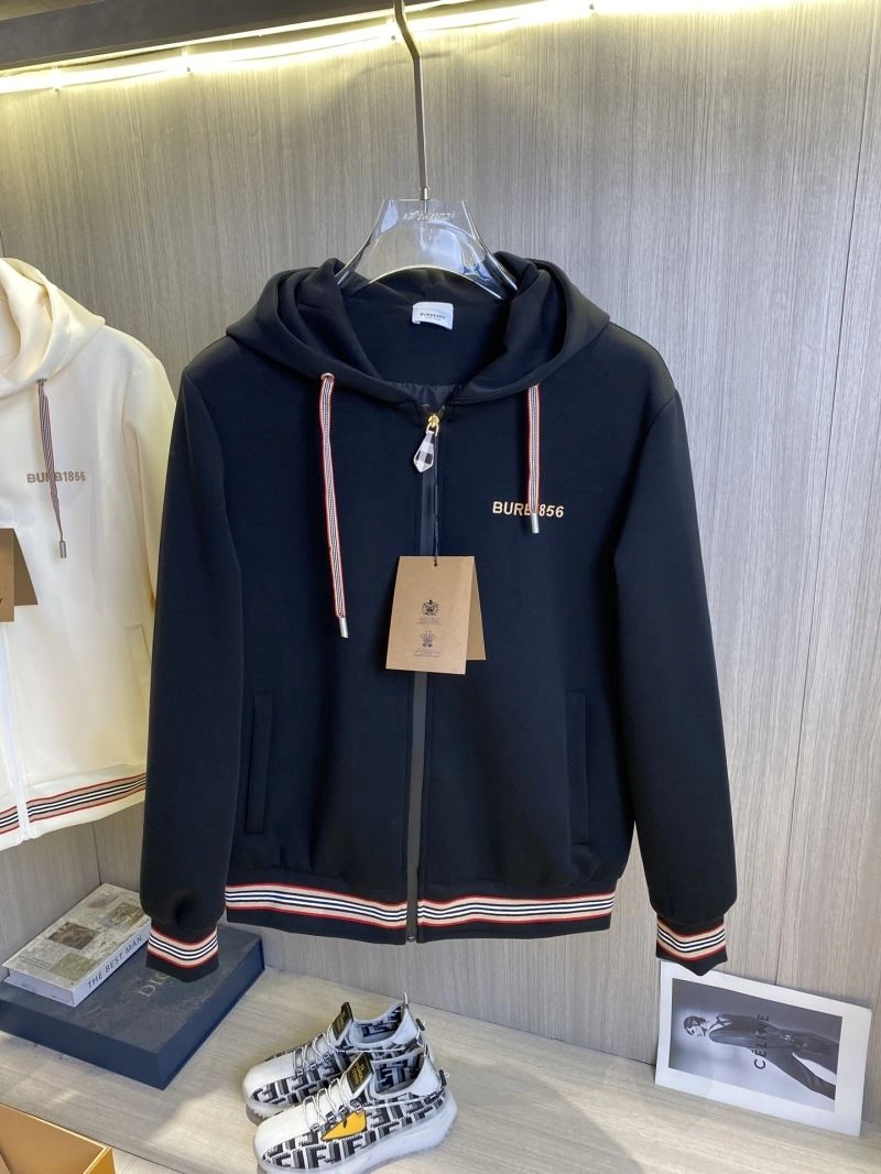 ComfortFit Burberry Outwear 101748