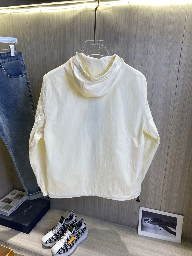Sophisticated Burberry Outwear 101737