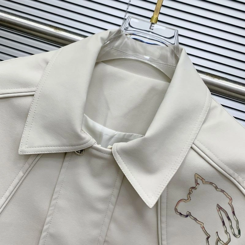Bold Burberry Outwear 101721