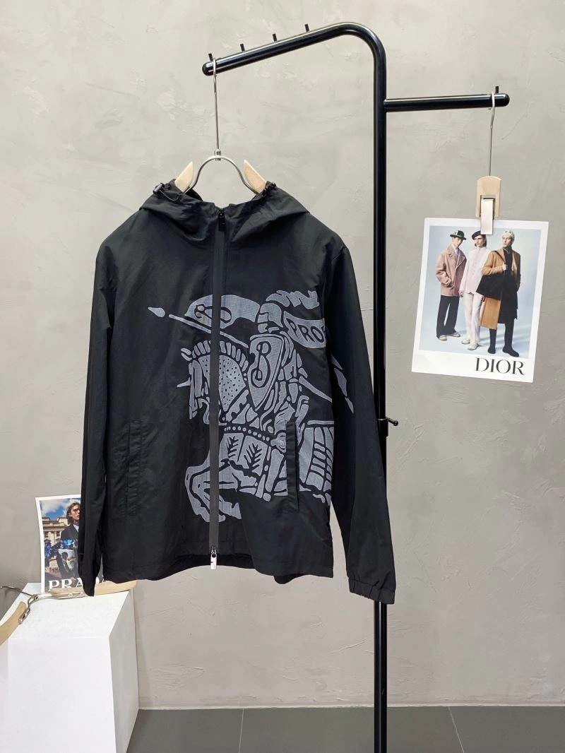 Reliable Burberry Outwear 101720