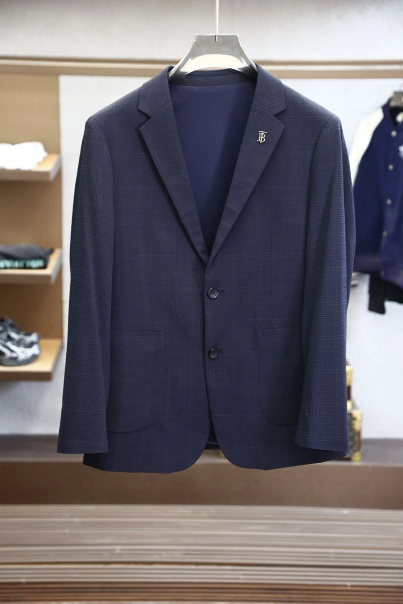 Burberry Outwear Bright 101698