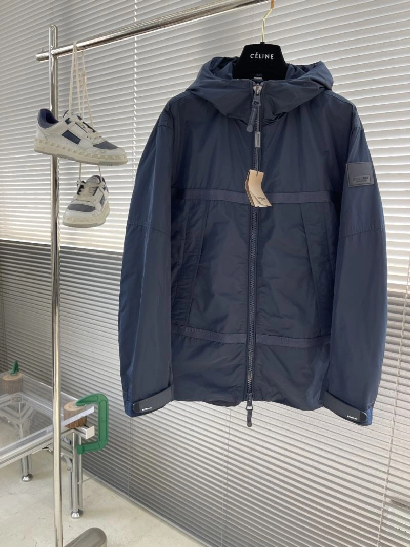 Burberry Outwear Classic 101766