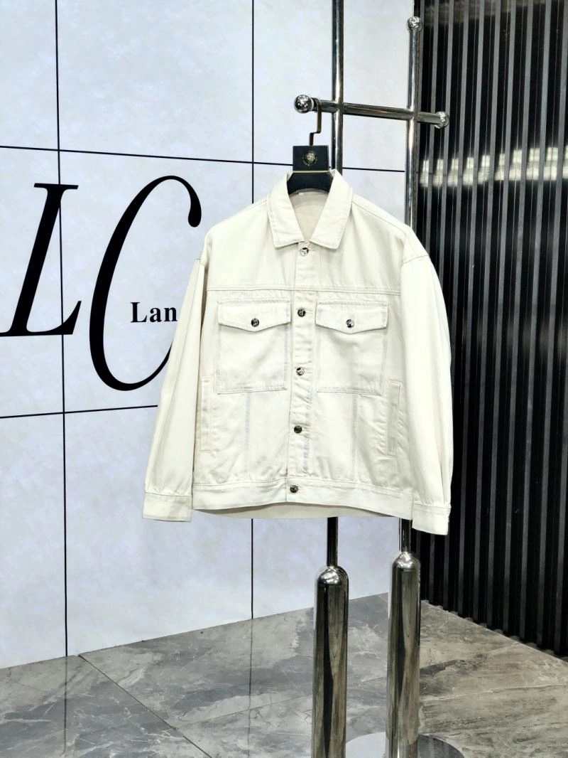 Stretchable Burberry Outwear 101800