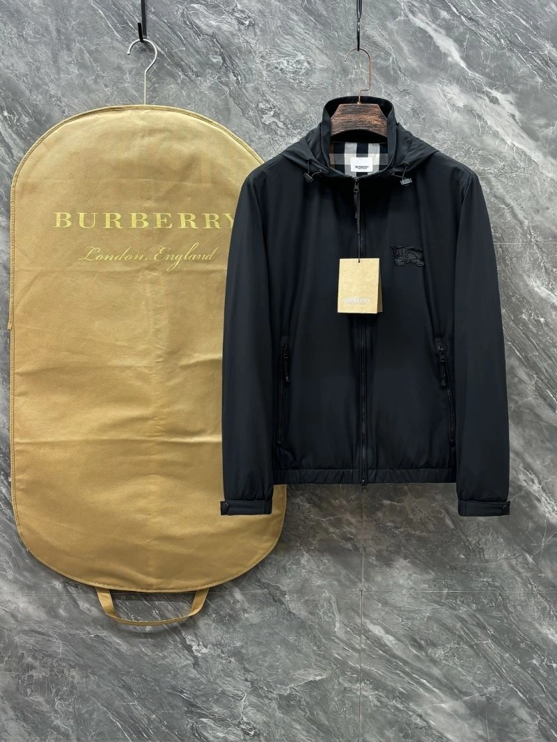 Sleek Burberry Outwear 101691