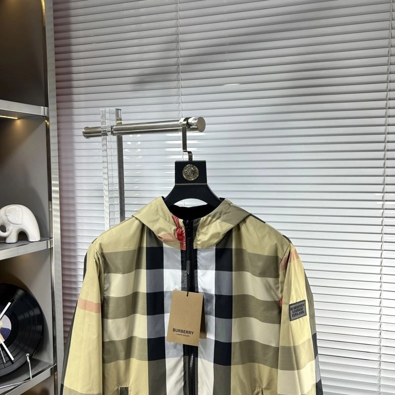 Sophisticated Burberry Outwear 101685