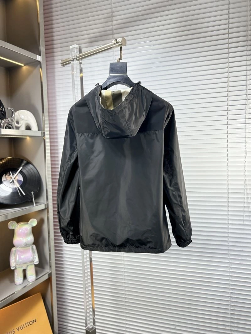 Sophisticated Burberry Outwear 101685