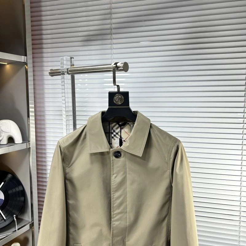 Efficient Burberry Outwear 101677