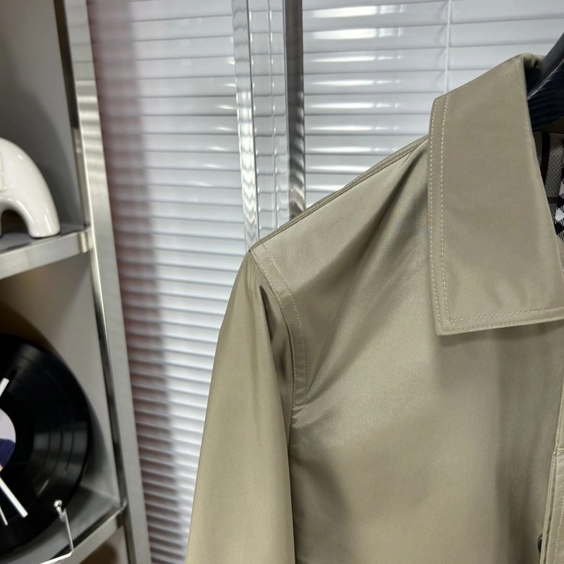 Efficient Burberry Outwear 101677