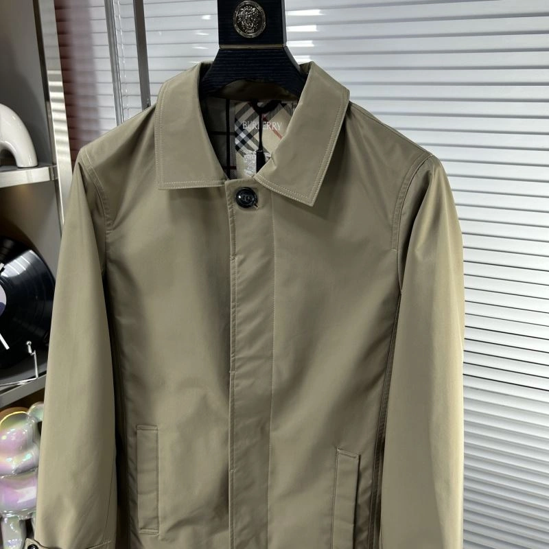 Efficient Burberry Outwear 101677