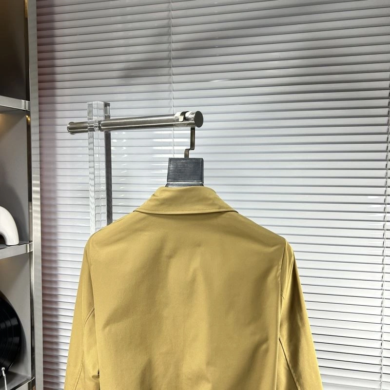 Burberry Outwear Refined 101187