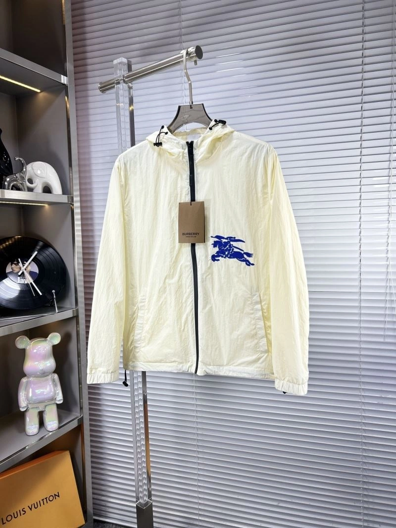 Burberry Outwear TimelessDesign 101184