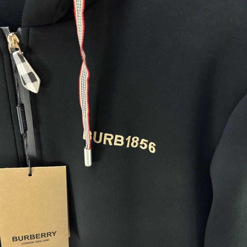 Stretchable Burberry Outwear 101198