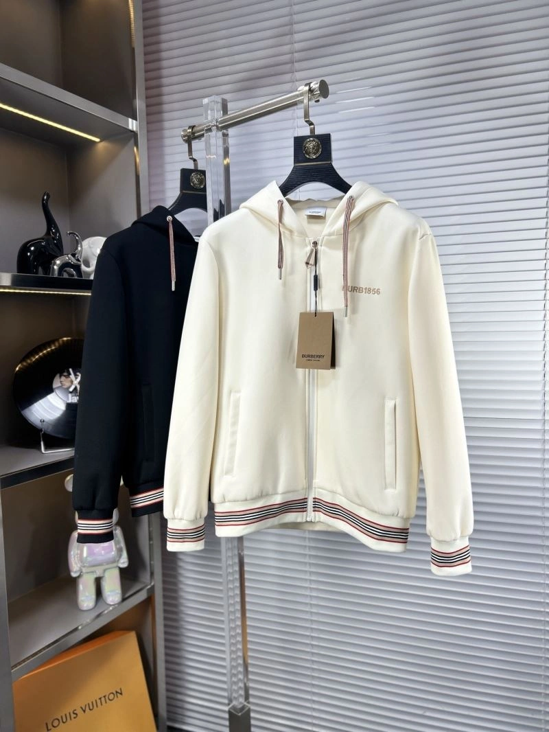 Stretchable Burberry Outwear 101198