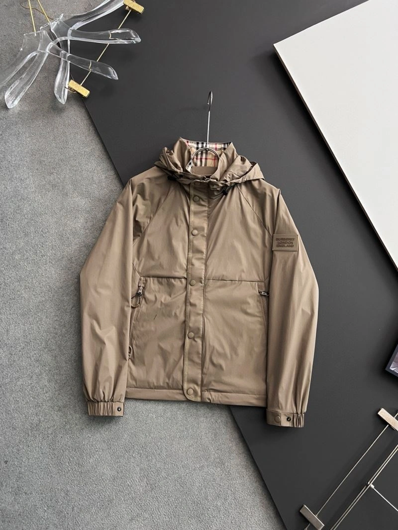 Flexible Burberry Outwear 101169
