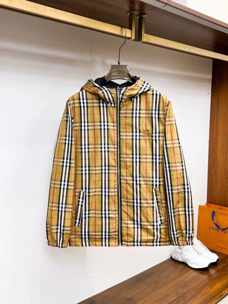 Burberry Outwear Chic 100749