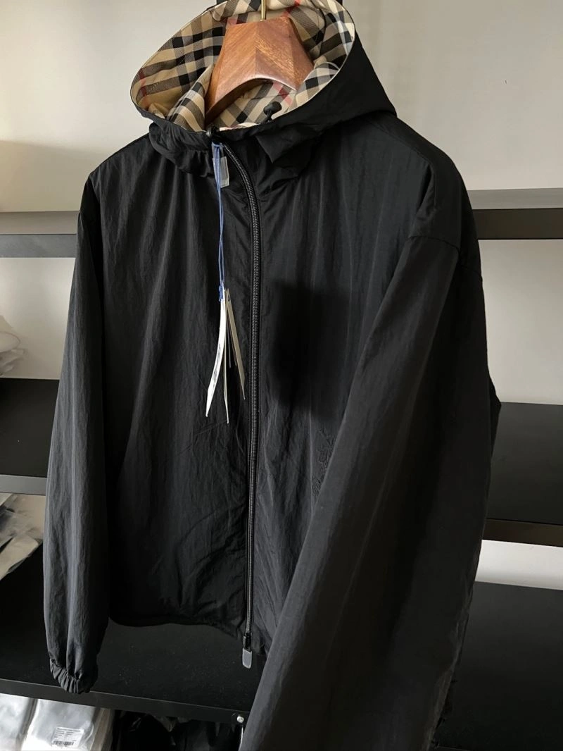 Burberry Outwear FlexibleFit 100742