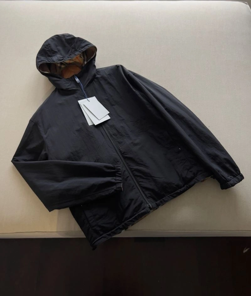 Burberry Outwear FlexibleFit 100742