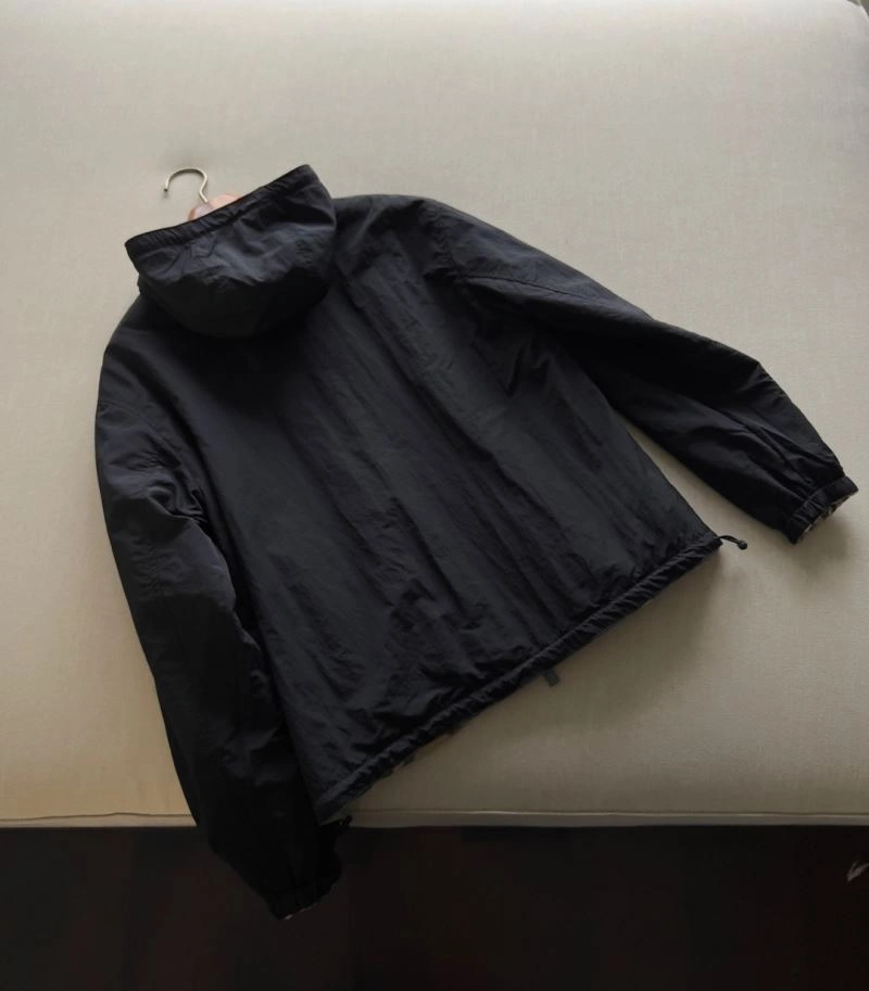 Burberry Outwear FlexibleFit 100742