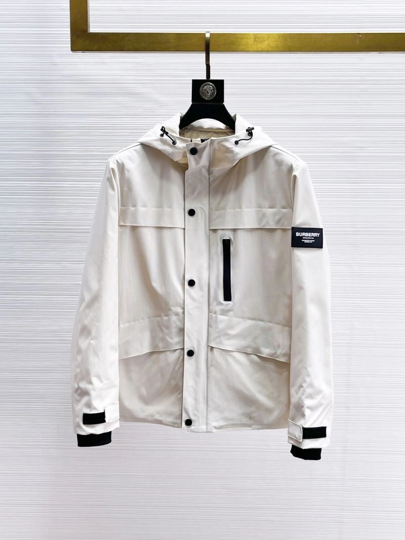 Burberry Outwear OnTrend 100716