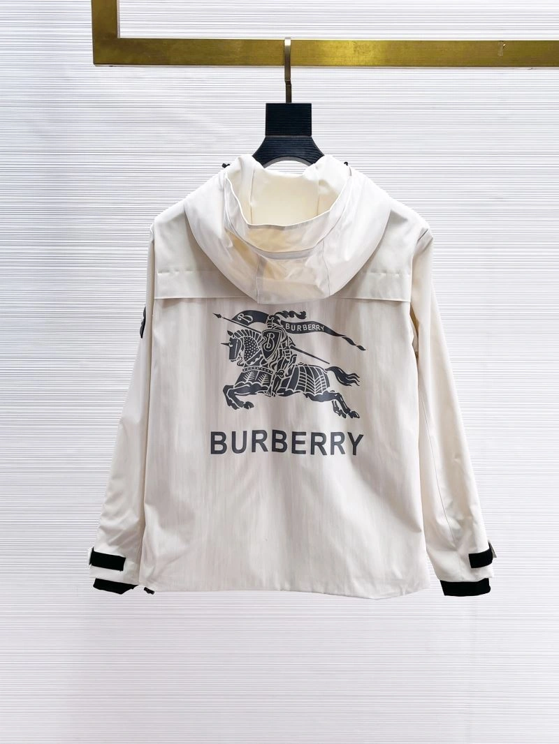 Burberry Outwear OnTrend 100716