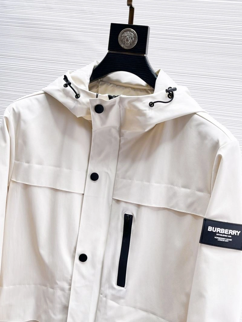 Burberry Outwear OnTrend 100716
