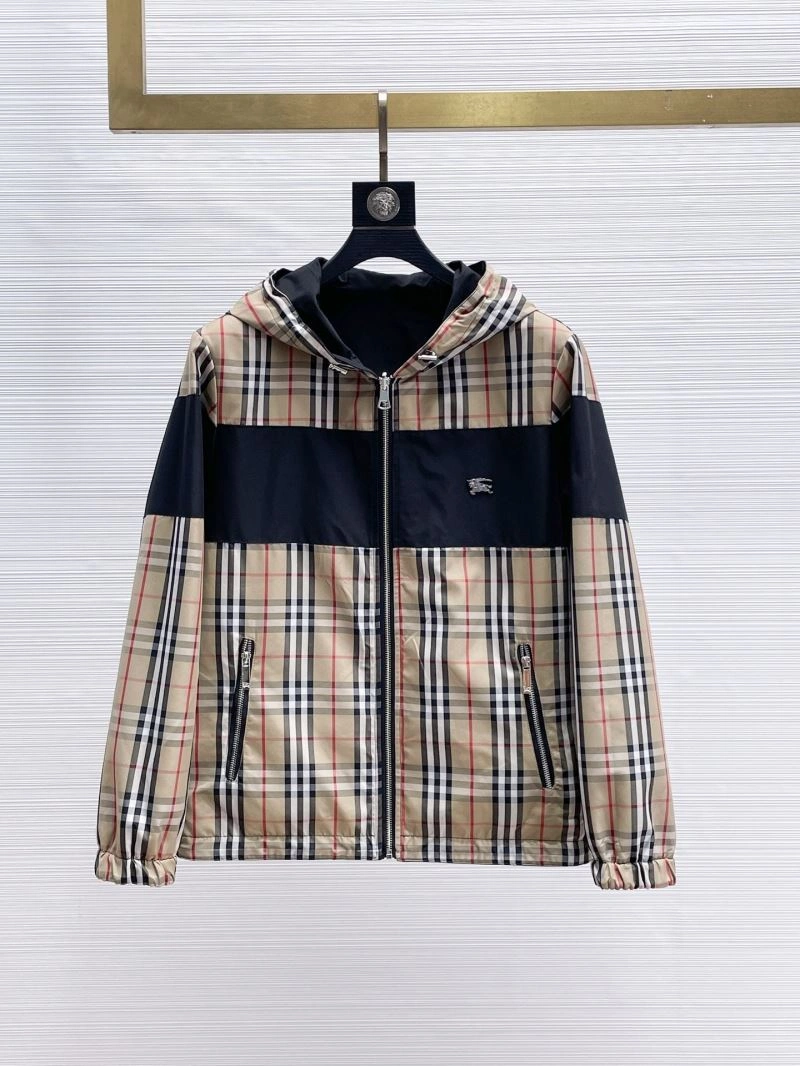 Burberry Outwear Vibrant 100706