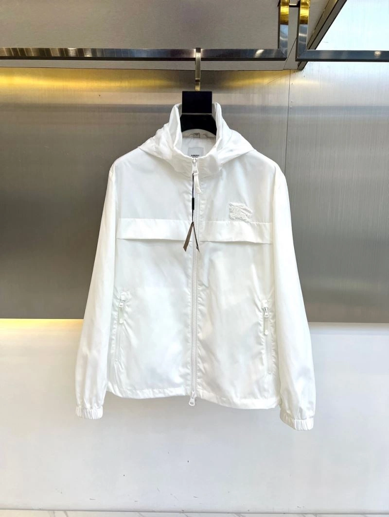 Burberry Outwear Refined 100697